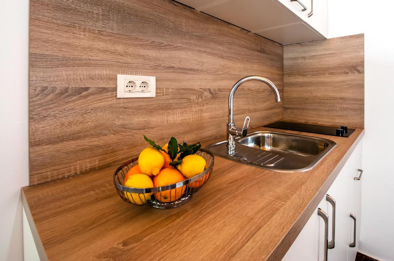 Apartments Carmelo Ровинь Экстерьер фото