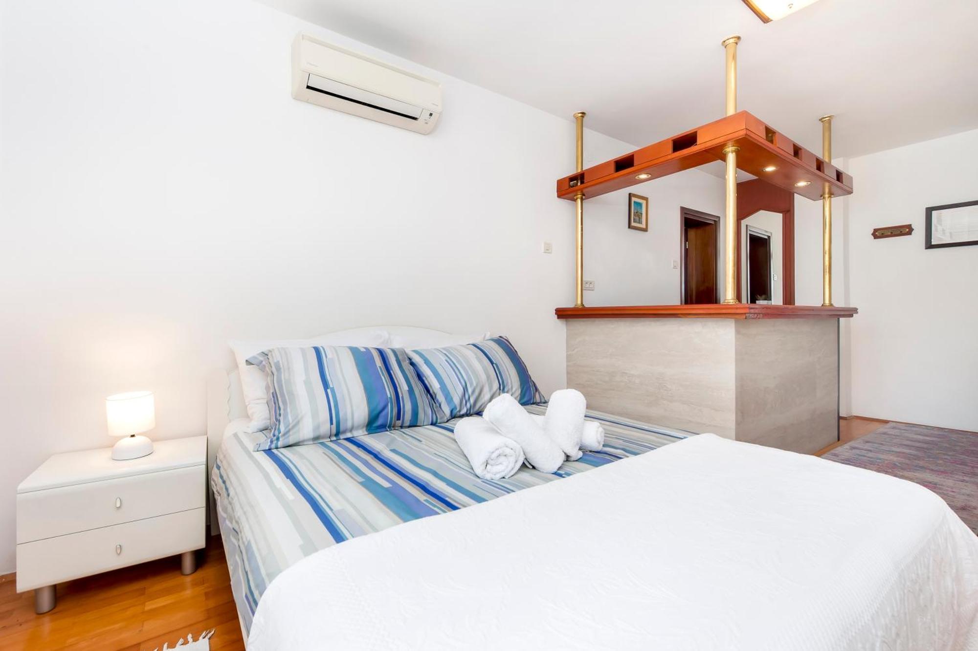 Apartments Carmelo Ровинь Экстерьер фото