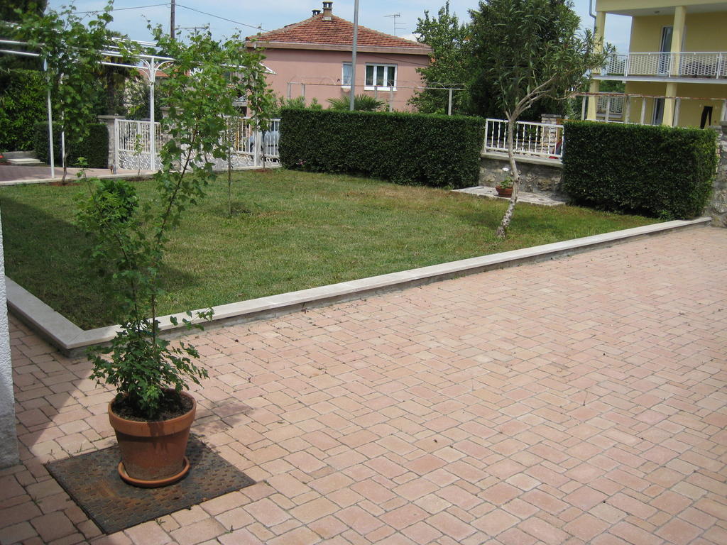 Apartments Carmelo Ровинь Экстерьер фото